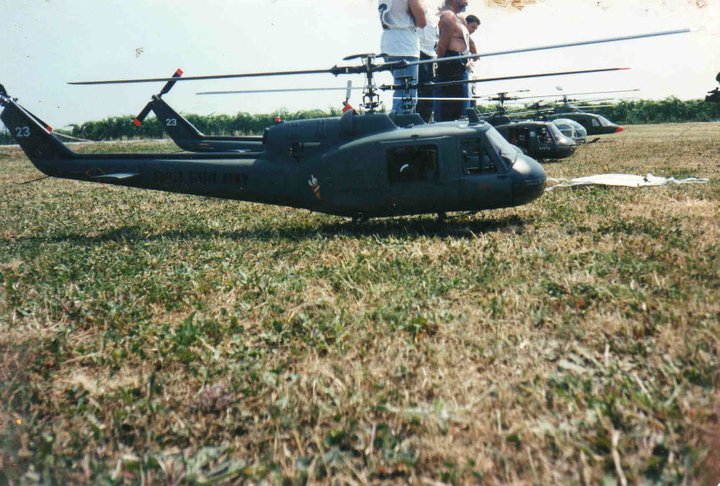 Sfilata Di Bell Uh-1