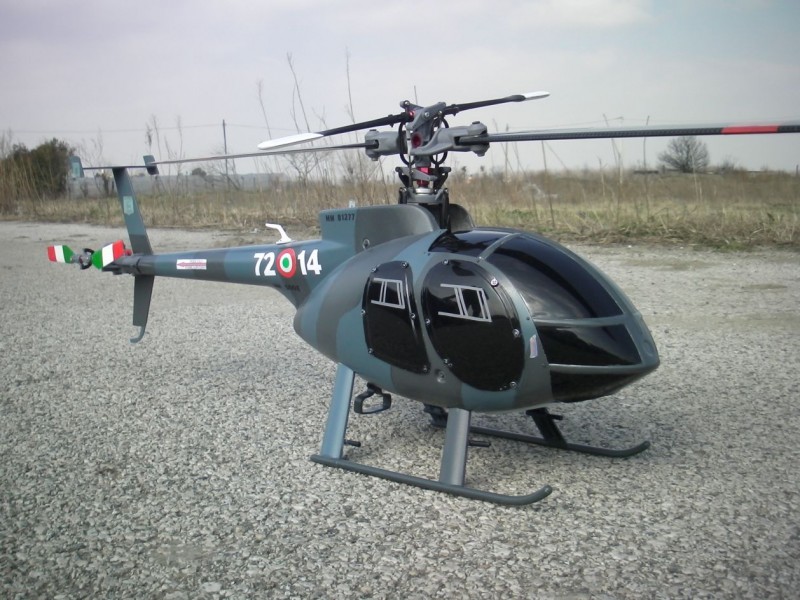 Innovator Con Fusoliera In Fiberglass Riverniciata Con I Colori Del 72° Stormo Della Aeronautica Mil