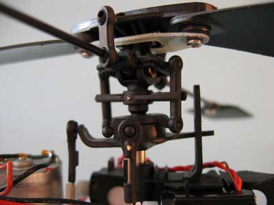 Il rotore principale, notare il rinforzo in vetronite